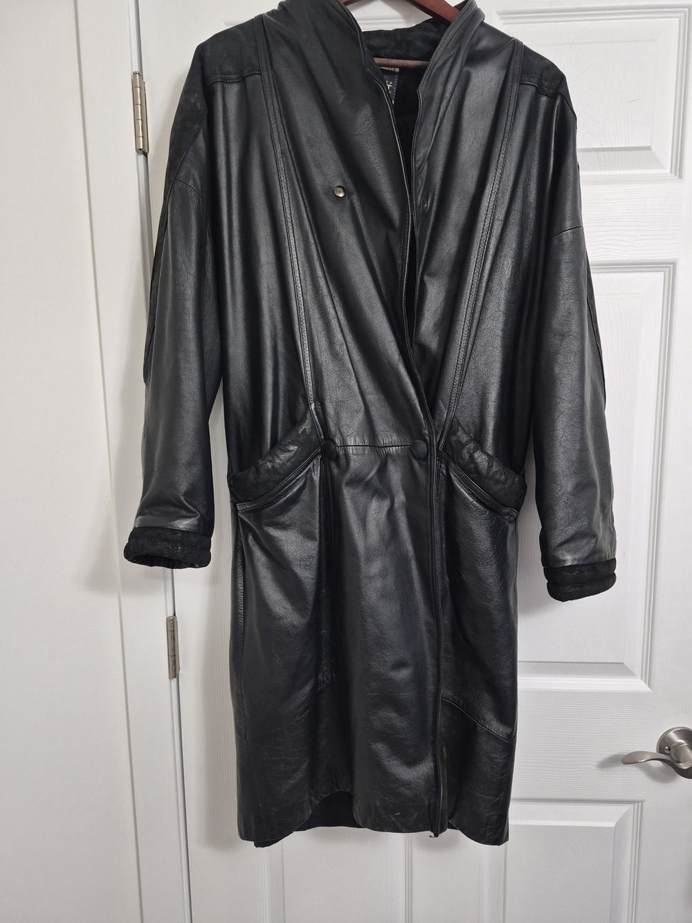 Black Leather Women's Long Vintage Coat